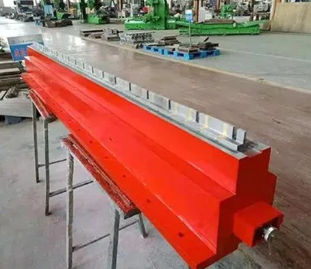 Linear guide electronically controlled permanent magnet chuck 4